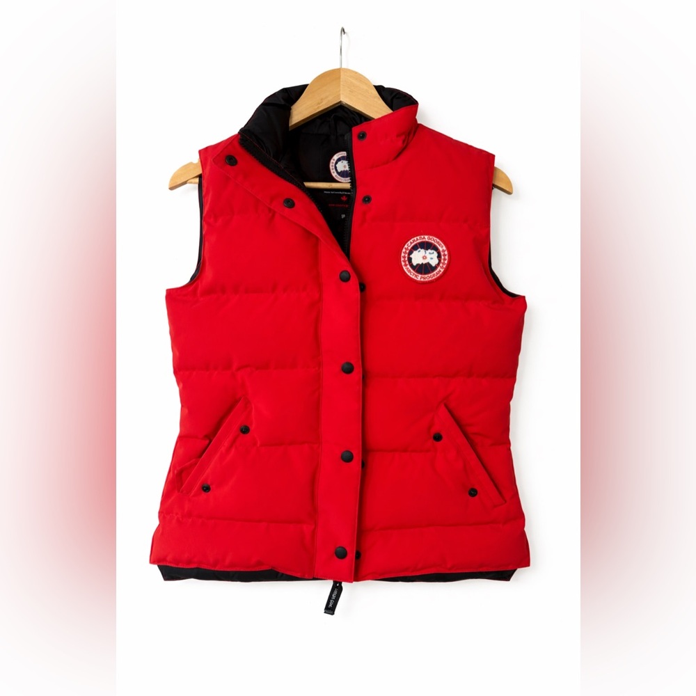 Canada Goose Freestyle Down Vest – Red – Size Small – Never Worn